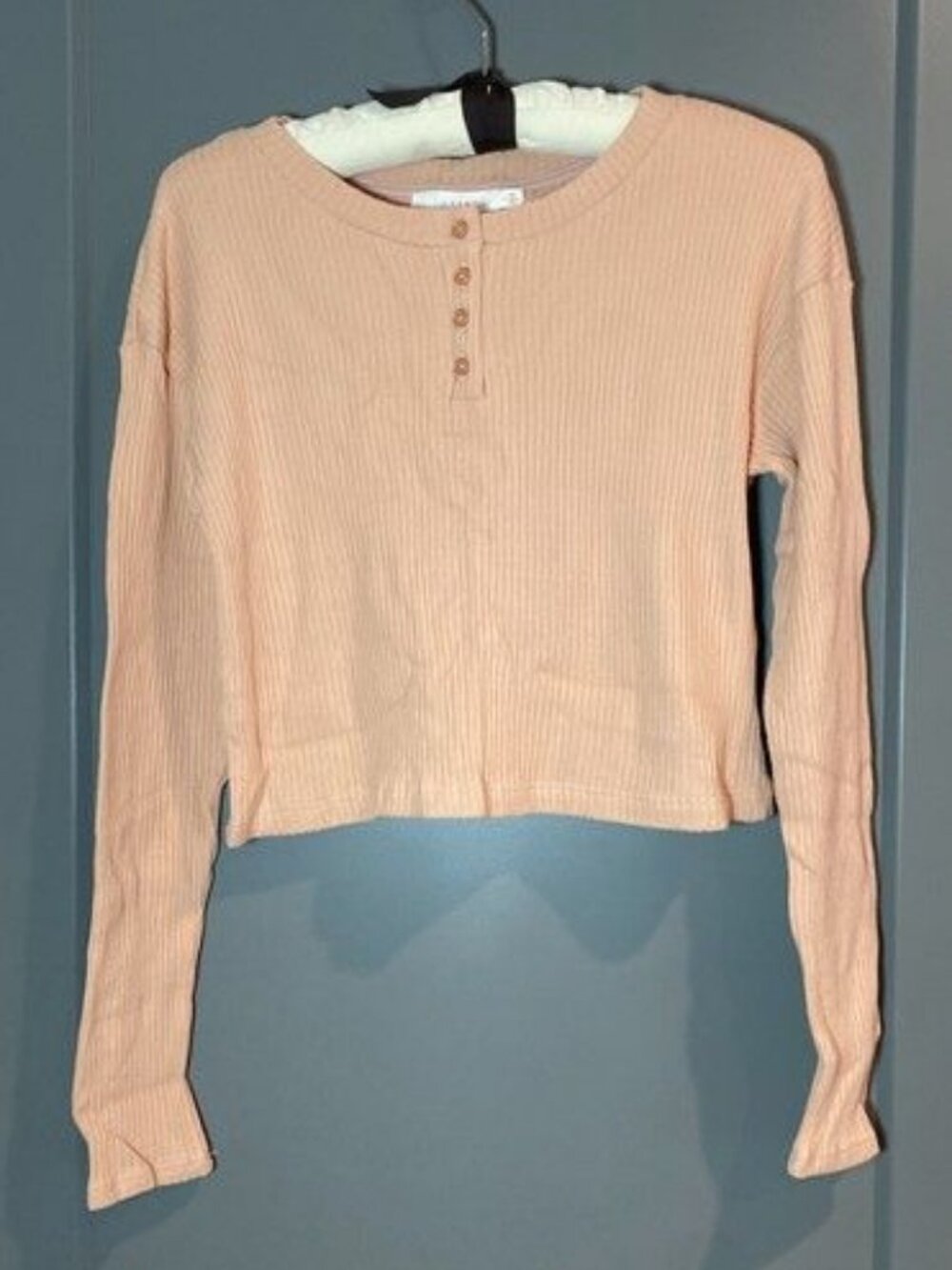 lush cafe creme long sleeve crop shirt size Medium Peach